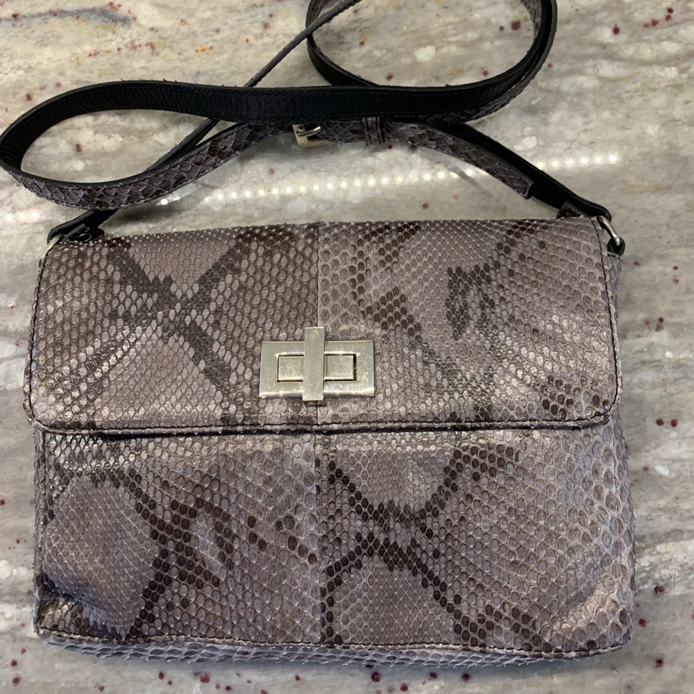 Paolo Bentini 
Gray 
Snakeskin Italy Crossbody